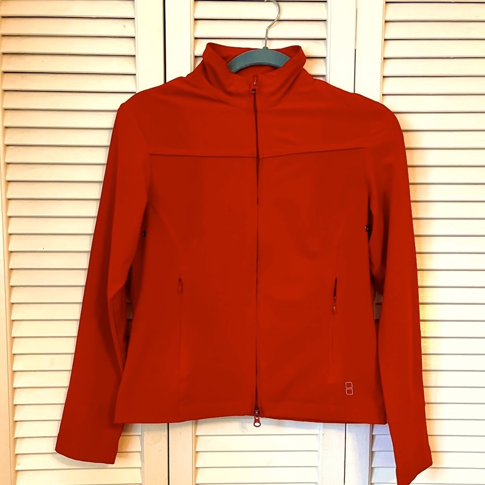 LUCY women’s warm up jacket. Excellent condition.